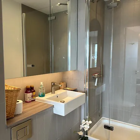 Luxury 3 Bedroom Flat In Stratford, London Exterior photo